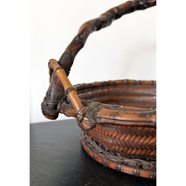 Antique Japanese Bamboo Morikago Basket with Chikon Handle Meiji Period For Sale - Image 4 of 15