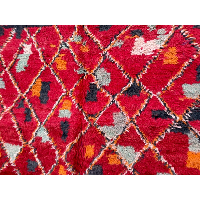 Moroccan Vintage Abstract Rug - 5'3" X 8'11" Ft For Sale - Image 9 of 11