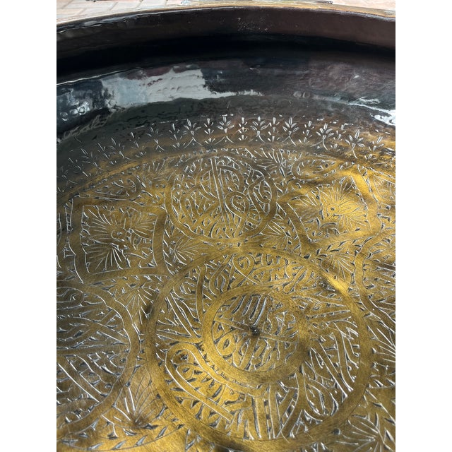 Large Brass Vintage Etched Handcrafted Indian Urli Bowl (29 Inches Long and 20lbs) For Sale - Image 10 of 14