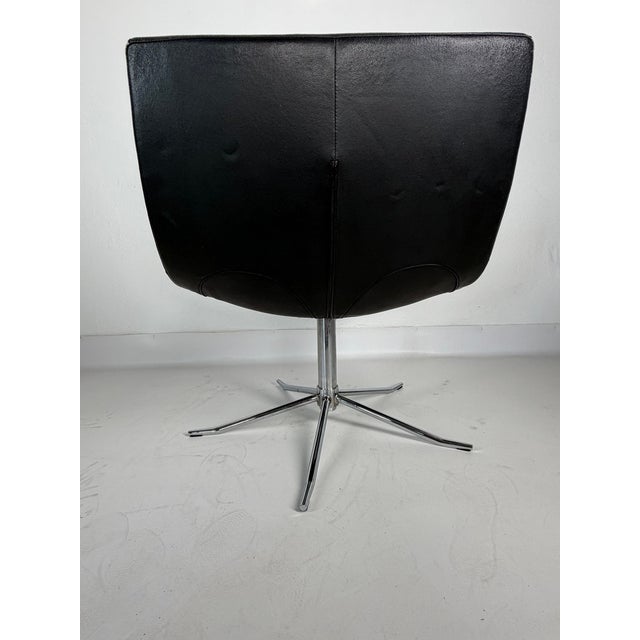 Vintage Swivel Leather Lounge Chair in Chrome and Genuine Leather, 1980s For Sale - Image 6 of 8