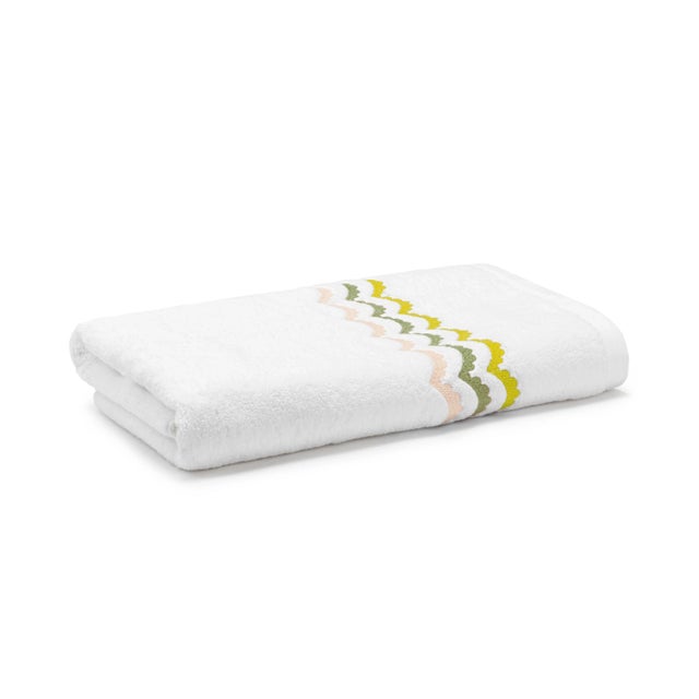 Contemporary Celerie Kemble + Hamburg House Pink and Green Scallop Towel Set - 3 Pieces For Sale - Image 3 of 6