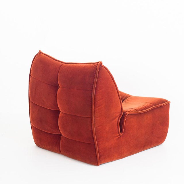 The upholstery has been dry cleaned, although its appearance can still be improved if professional cleaning is performed....
