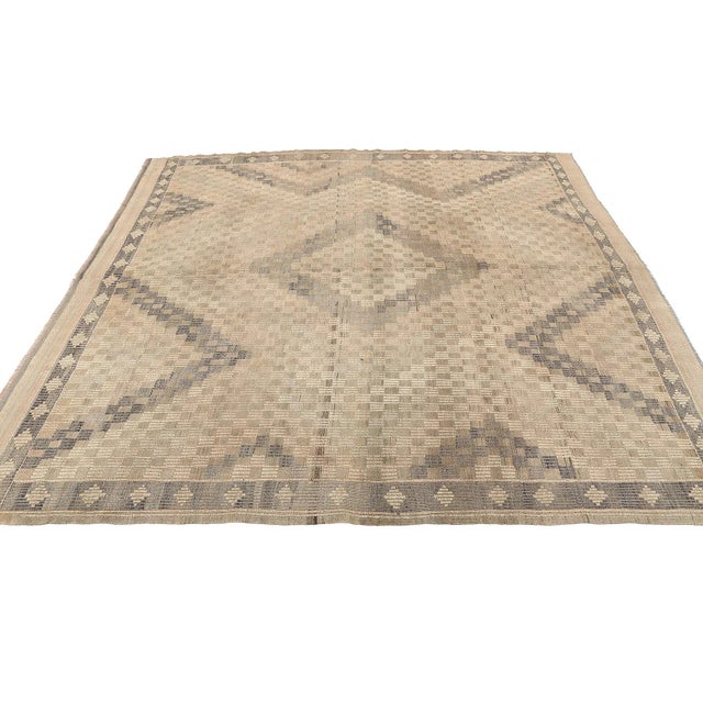 Mid 20th Century Vintage Embroidered Turkish Kilim Rug For Sale - Image 4 of 7