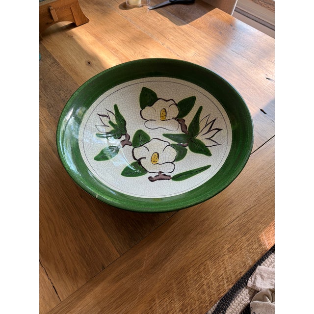Ceramic 1950s Majolica Large Serving Bowl Hartman Studios of Los Angeles, California Magnolia For Sale - Image 7 of 9