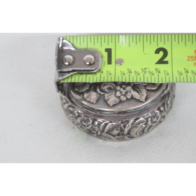 Small Sterling Silver Round Pill Snuff Trinket Lidded Box Embossed Florals 5092b For Sale - Image 16 of 16