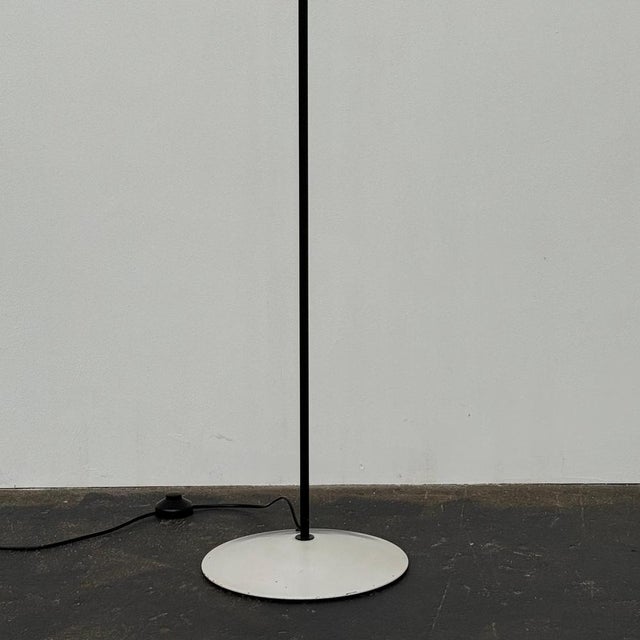 Postmodern Uplighter Floor Lamp in Frosted Plastic and Lacquered Metal, 1990s For Sale - Image 6 of 9