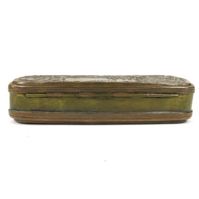 Iserlohn Snuffbox in Brass by J. H. Giese, Breslau, 18th Century For Sale - Image 11 of 14