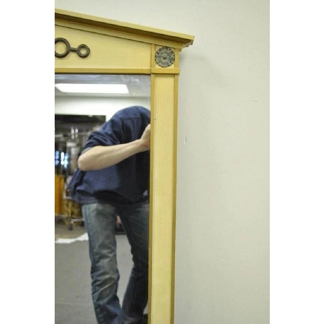 Vintage Hollywood Regency Neoclassical Brass Ring Cream Painted Wall Mirror For Sale - Image 4 of 10