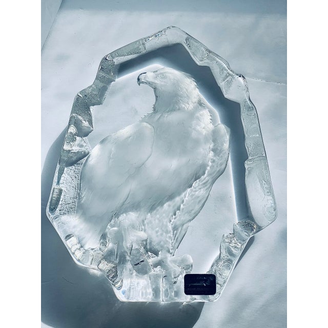 Large Crystal Sculpture of a Bald Eagle Created for Maleras Crystal & Signed by Swedish Artist Mats Jonasson For Sale In San Antonio - Image 6 of 12