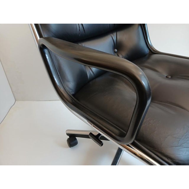 Black Executive Chair by Charles Pollock for Knoll Inc. / Knoll International For Sale - Image 8 of 18