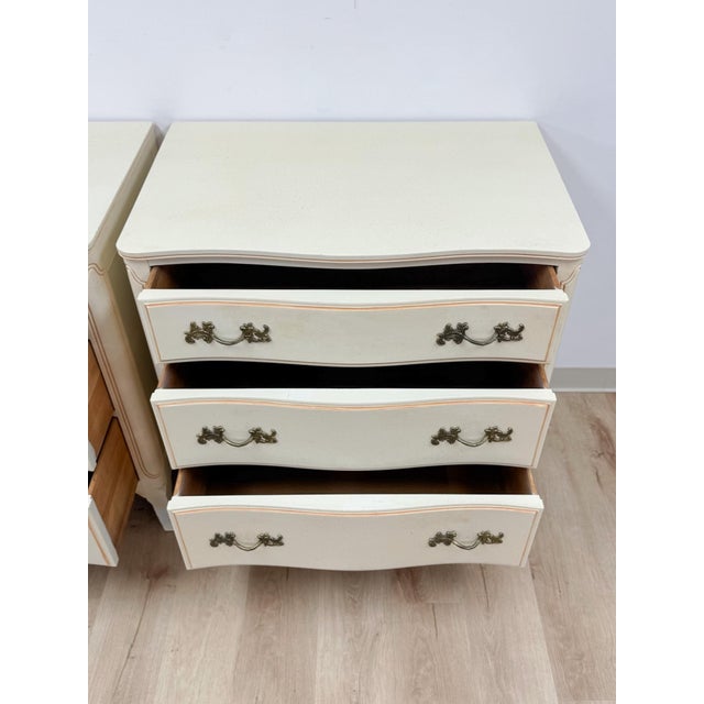 Vintage Pair of Chests French Provincial White 3 Drawer Cabriole Leg Nightstands For Sale - Image 15 of 18