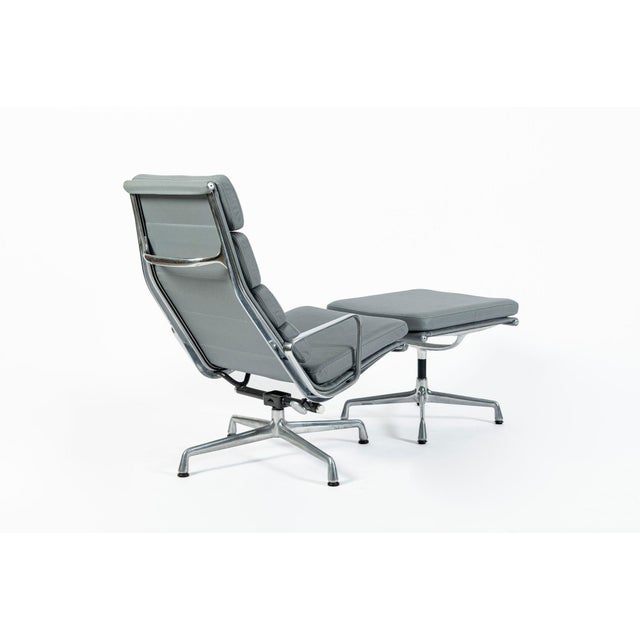 Metal Eames Soft Pad Recliner With Ottoman for Herman Miller, Gray Leather Aluminum Group For Sale - Image 7 of 18