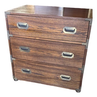 Late 20th Century Hickory Manufacturing Three Drawer Chest For Sale