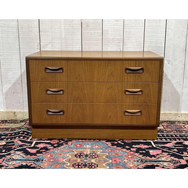 Low English Teak Chest of Drawers from G-Plan, 1970s For Sale - Image 11 of 11