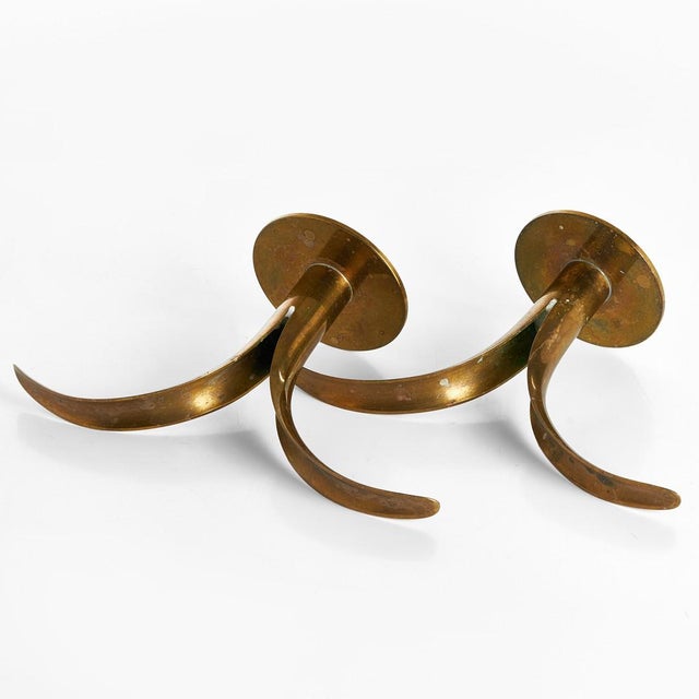 Mid-Century Modern Liljan Brass Candlesticks by Ivar Åhlenius Björk for Ystad Metall, Sweden, 1940s, Set of 2 For Sale - Image 3 of 6