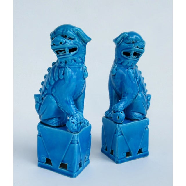 Vintage C1970's-1980's Ceramic Glazed Peacock Cerulean Blue Foo Dogs -A Pair For Sale - Image 4 of 13