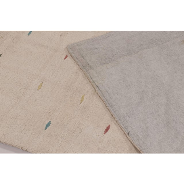 Beige Rug & Kilim’s Contemporary Runner Rug, Beige and Cream Minimalist Design For Sale - Image 8 of 10