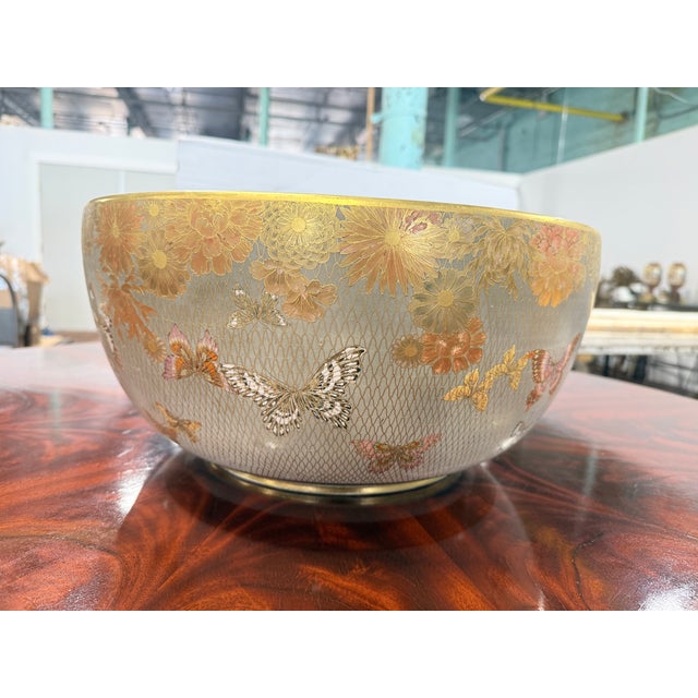 Museum Quality Japanese Gilt-Decorated Porcelain Bowl With Butterflies, Kyoto For Sale - Image 9 of 18