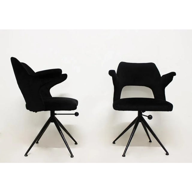 Vintage Metal & Velvet Chair, 1970s For Sale - Image 3 of 7