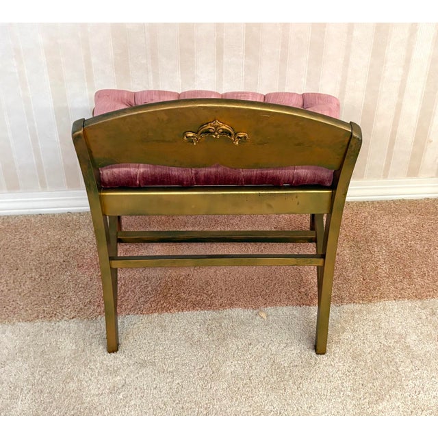 1950s-60s hollywood regency giltwood low vanity stool w/ mauve-pink velvet tufted seat upholstery. Some minor wear to gilt...