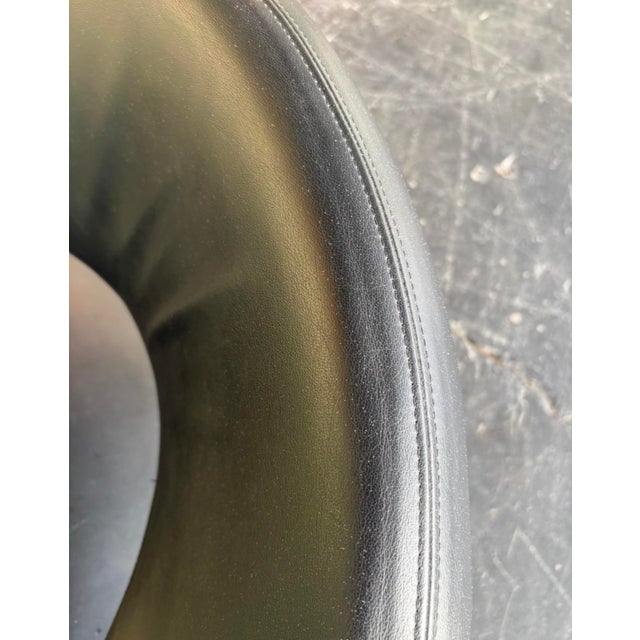 Authentic Postmod Jaymar Leather Tongue Lounge Chair Pair For Sale - Image 9 of 10