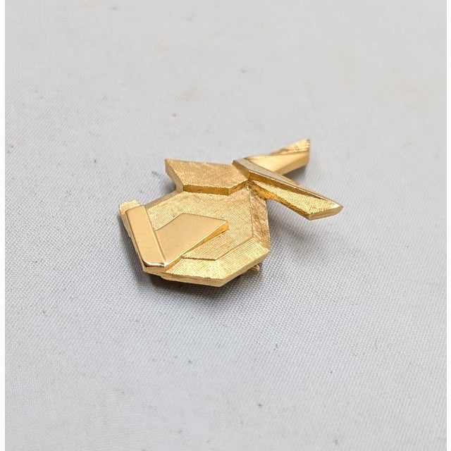 Mid-Century Modern Vintage 1970s Signed Crown Trifari Goldtone Origami Rabbit Brooch For Sale - Image 3 of 7