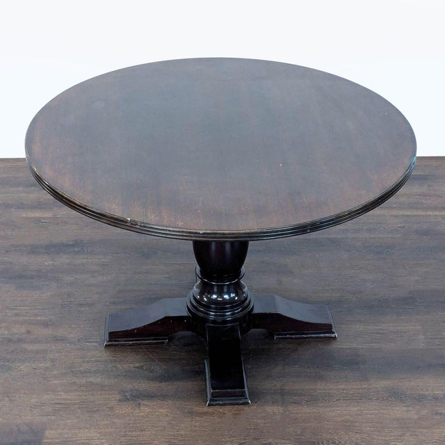 Traditional Ligna Round Wood Dining Table on Pedestal Base For Sale - Image 3 of 6