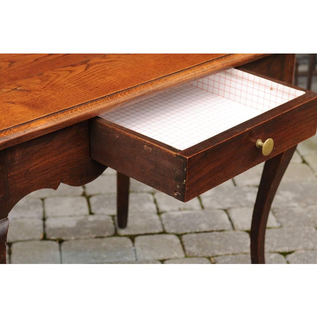 Brown French, 1820s Louis XV Style Oak Side Table with Single Drawer and Cabriole Legs For Sale - Image 8 of 10
