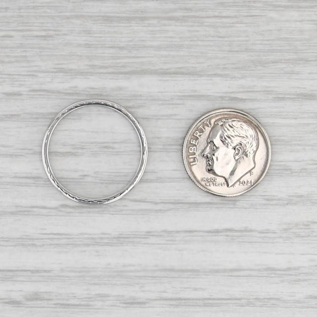 Silver Wheat Etched Wedding Band 18k White Gold Size 8.5 Stackable Ring, Size 8.5 For Sale - Image 8 of 8