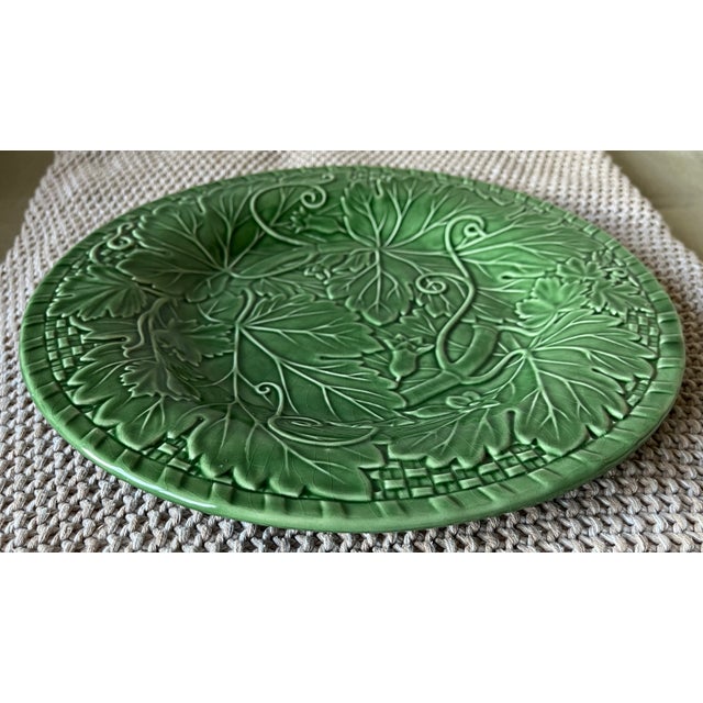 Mediterranean Vintage Bordallo Pinheiro 13" Majolica Grapevine Platter For Sale - Image 3 of 8