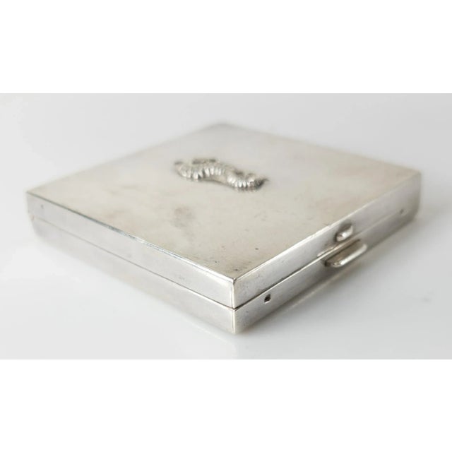 Mid-Century Modern Mid Century American Sterling SIlver Makeup Compact With Seahorse For Sale - Image 3 of 8