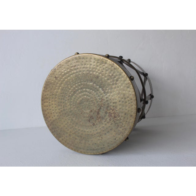 1980s Sarreid Style Colonial Brass Finish Drum X Table Stool Mid-Century For Sale - Image 9 of 12