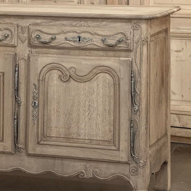 Ecru 18th Century Country French Louis XV Buffet in Stripped Oak For Sale - Image 8 of 18