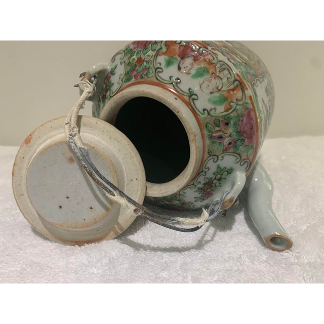 Ceramic 19th Century Antique Chinese Rose Medallion Tea Pot For Sale - Image 7 of 12