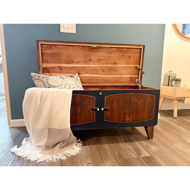 1940s Cavalier Cedar Chest For Sale In Portland, ME - Image 6 of 9