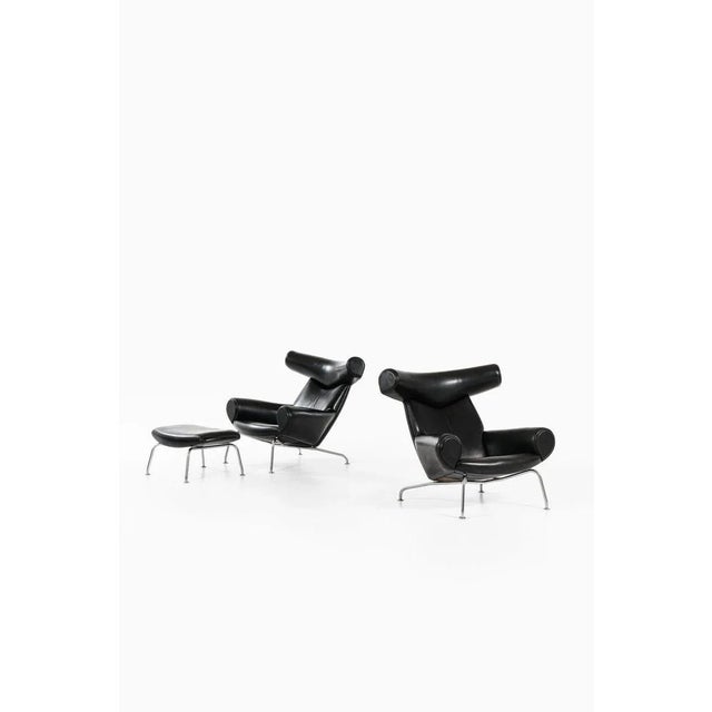 Set of Model Ej-100 Easy Chair and Stool by Hans Wegner for Erik Jorgensen For Sale - Image 6 of 11