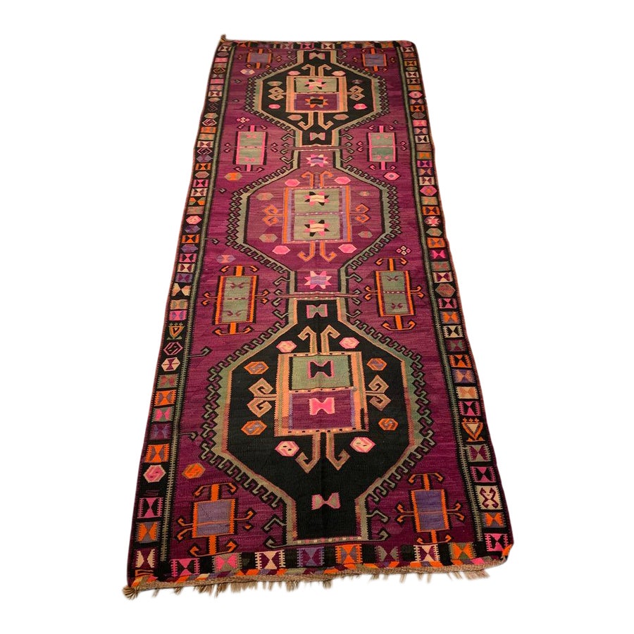 140.5×225\"Sugar plum”ViNTAGE TURKiSH RUG 140.5×225