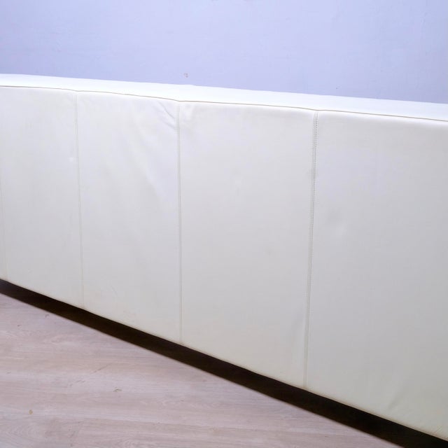 Sera Double Bed in Leather by Roberto Palomba for Poltrona Frau, 1980s For Sale - Image 9 of 15