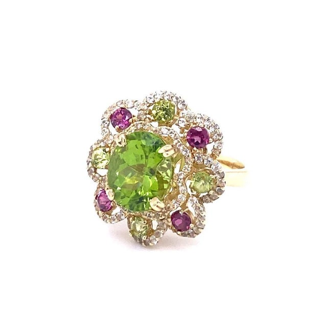 6.20 Carat Peridot Garnet White Sapphire Yellow Gold Cocktail Ring For Sale In Los Angeles - Image 6 of 6