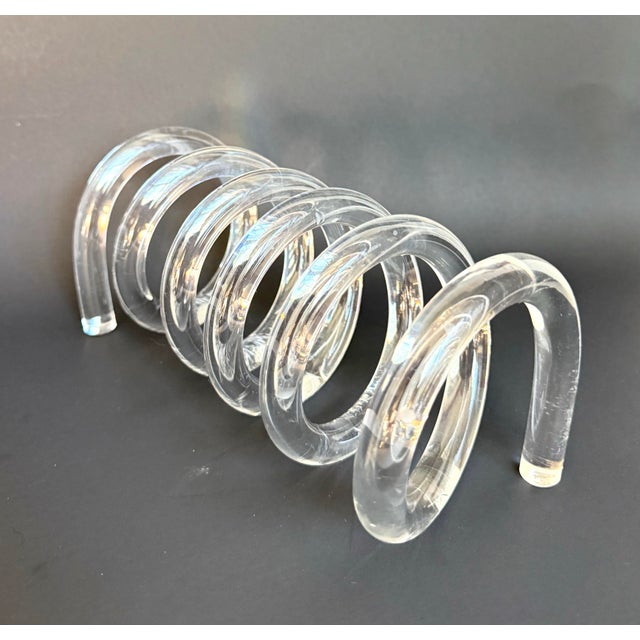 Mid-Century Modern MCM Dorothy Draper Style Sculptural Lucite Coil Spiral Desk Accessory For Sale - Image 3 of 9