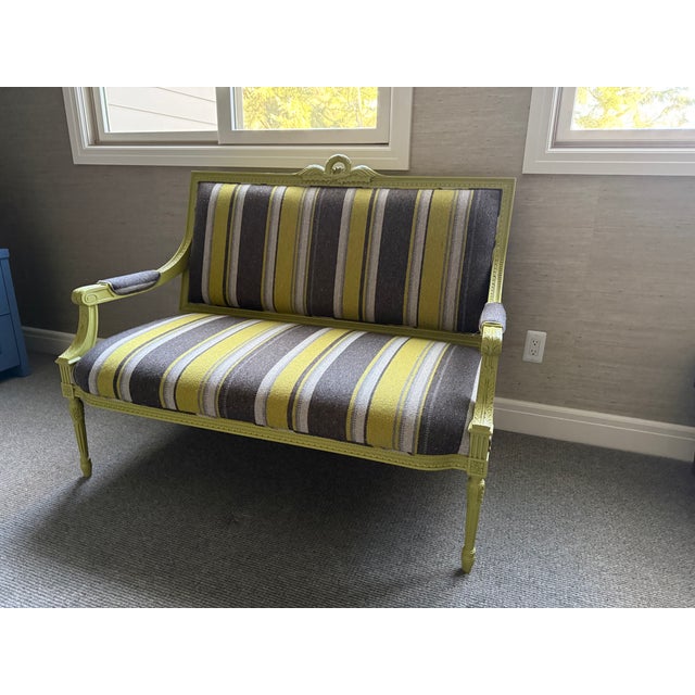Custom Painted Neoclassical Style Upholstered Settee For Sale In Detroit - Image 6 of 14