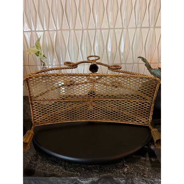 Mid 20th Century Vintage Italian Hollywood Regency Gilt Metal Rope & Tassel Magazine Rack For Sale - Image 5 of 6