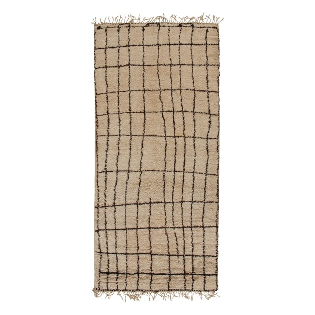 Beige 1950s Vintage Moroccan Rug in Beige With Brown Geometric Pattern, From Rug & Kilim For Sale - Image 8 of 8
