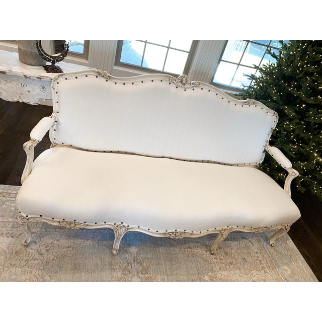 Antique White 1920s Vintage Fully Refurbished Louis XVI Style Settee For Sale - Image 8 of 10