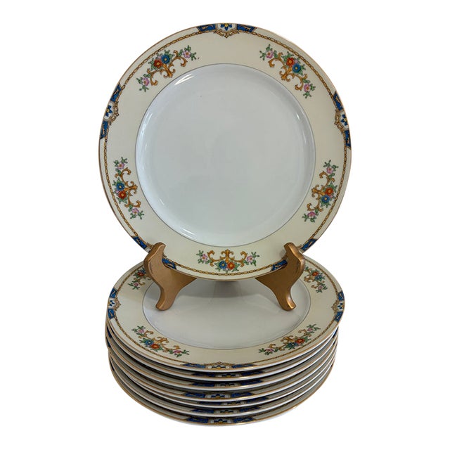 Vintage Meito Japan Floral and Gold Dinner Plates – Set of 7 For Sale