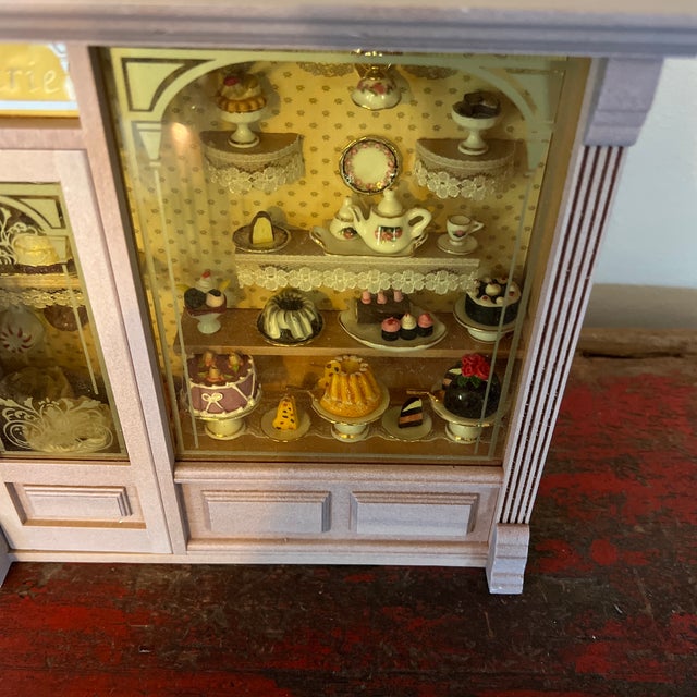 Rustic European Vintage Reutter Porzellan Patissiere Miniature German Bakery For Sale - Image 3 of 10