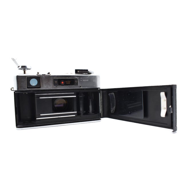 Metal Vintage 1970's Yashica Electro 35 GSN Rangefinder Film Camera For Sale - Image 7 of 7