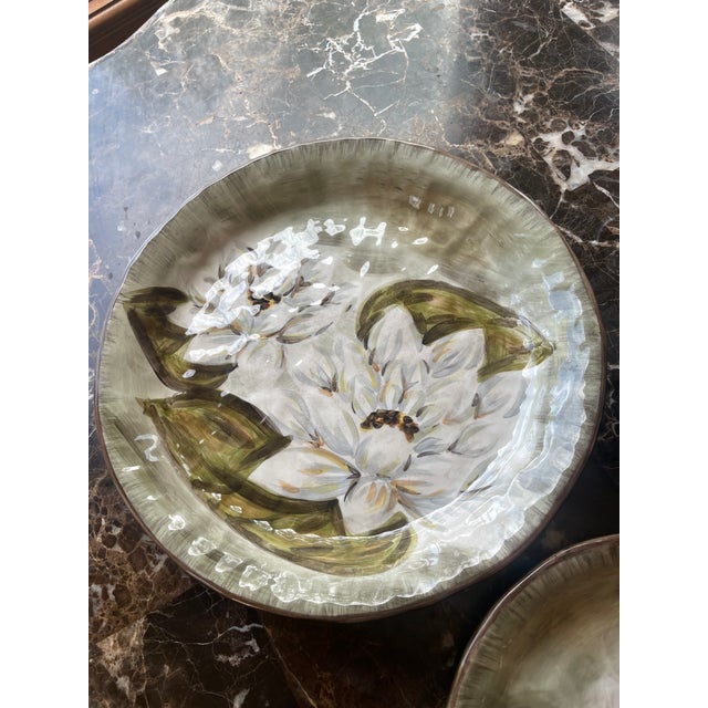 Mid-Century Modern 1970s Plates and Bowls With White Flowers & Green Leaves From Hand-Painted Collection - Set of 12 For Sale - Image 3 of 8