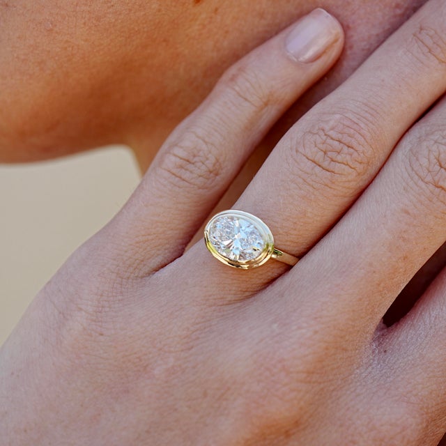 14K Solid Gold Lab Grown Diamond｜Oval Lab Grown Diamond Grade: D-E Color｜VS Clarity Lab Grown Diamond CTW: 2.00 IGI...