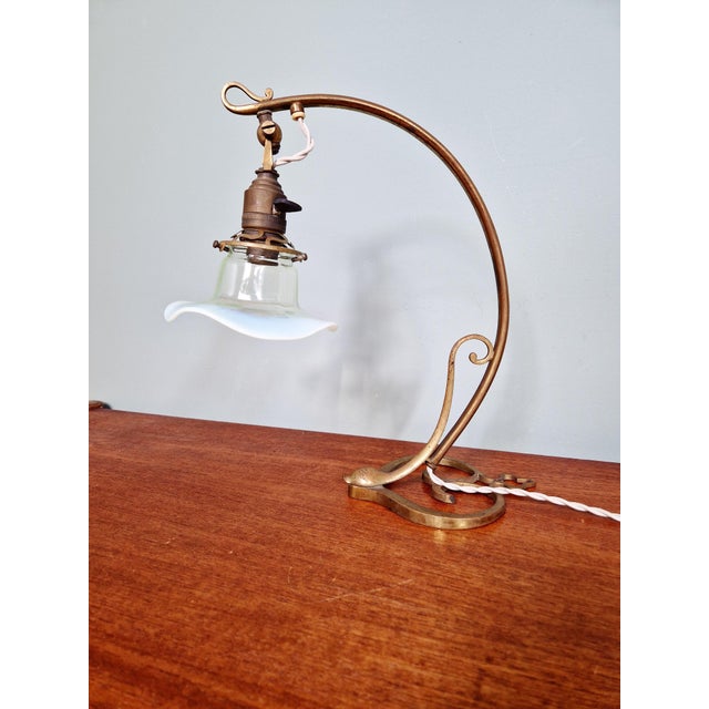 Art Nouveau Table Lamp in Bronze and Brass with Opalescent Glass Shade, France, 1900s For Sale - Image 6 of 14
